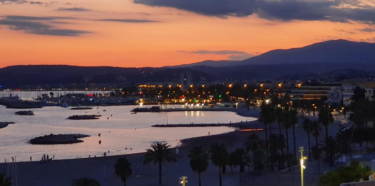 Superbe Appartement Plage Saint-Laurent Du Var Bagian luar foto