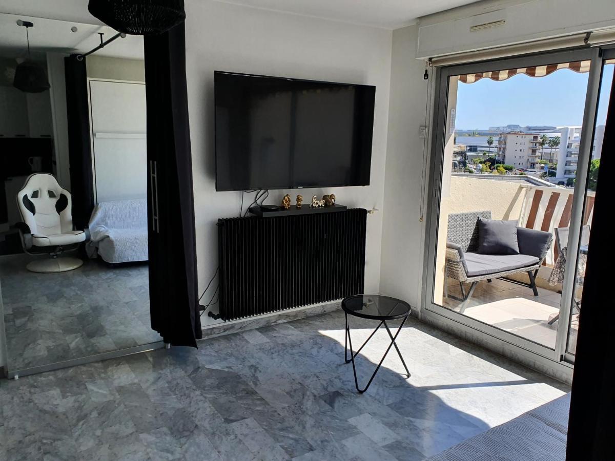 Superbe Appartement Plage Saint-Laurent Du Var Bagian luar foto